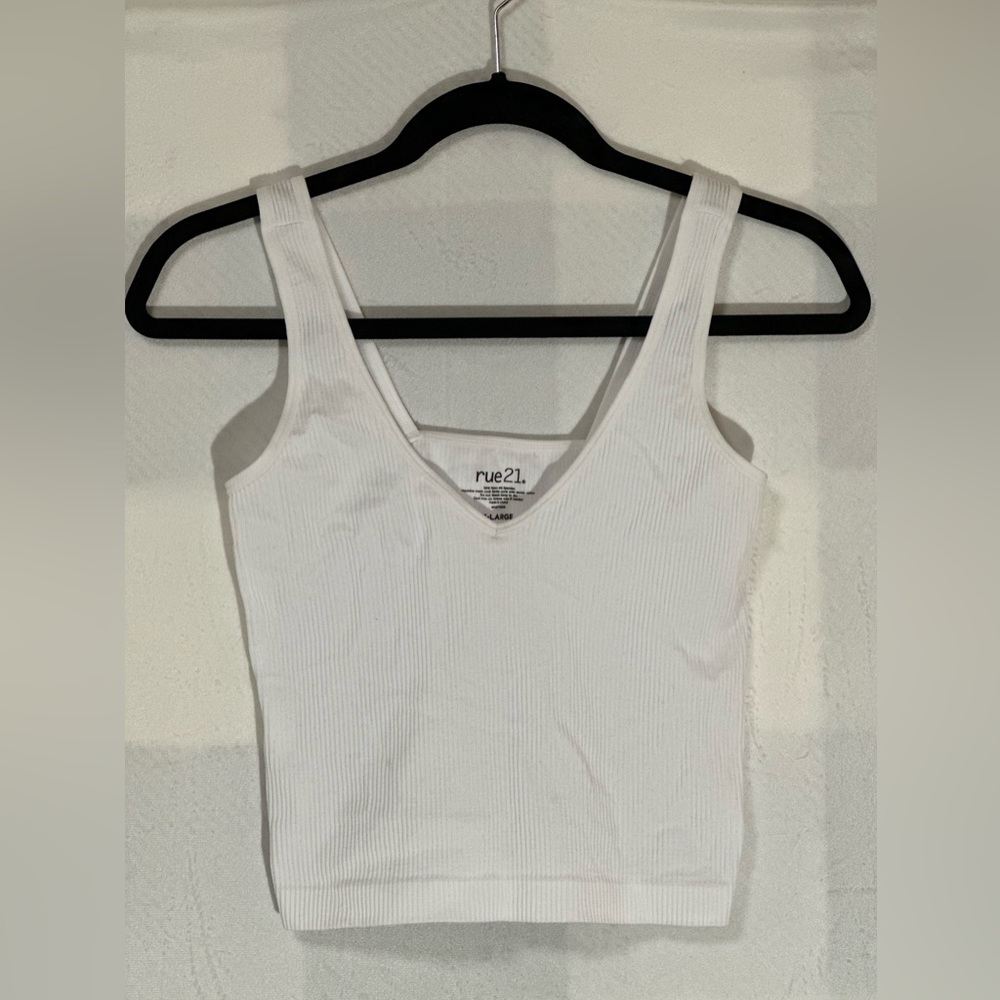 White ribbed tank top